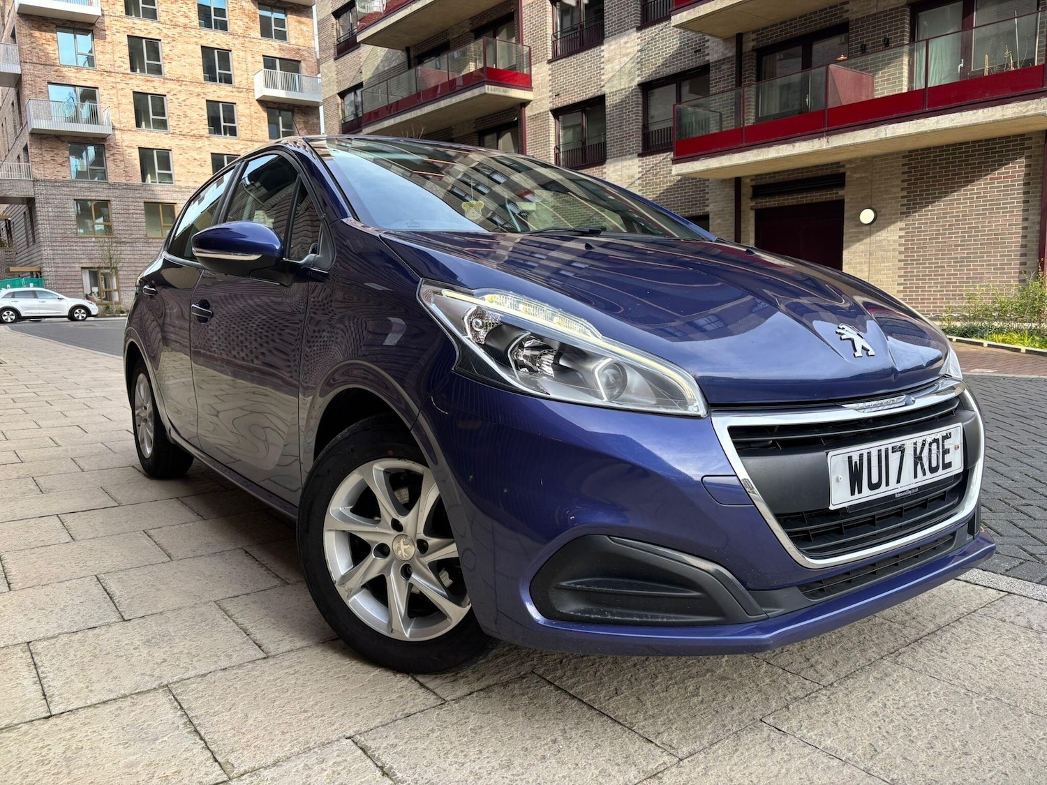 Used Peugeot 208 2017 for sale - 77882889: Photo 10