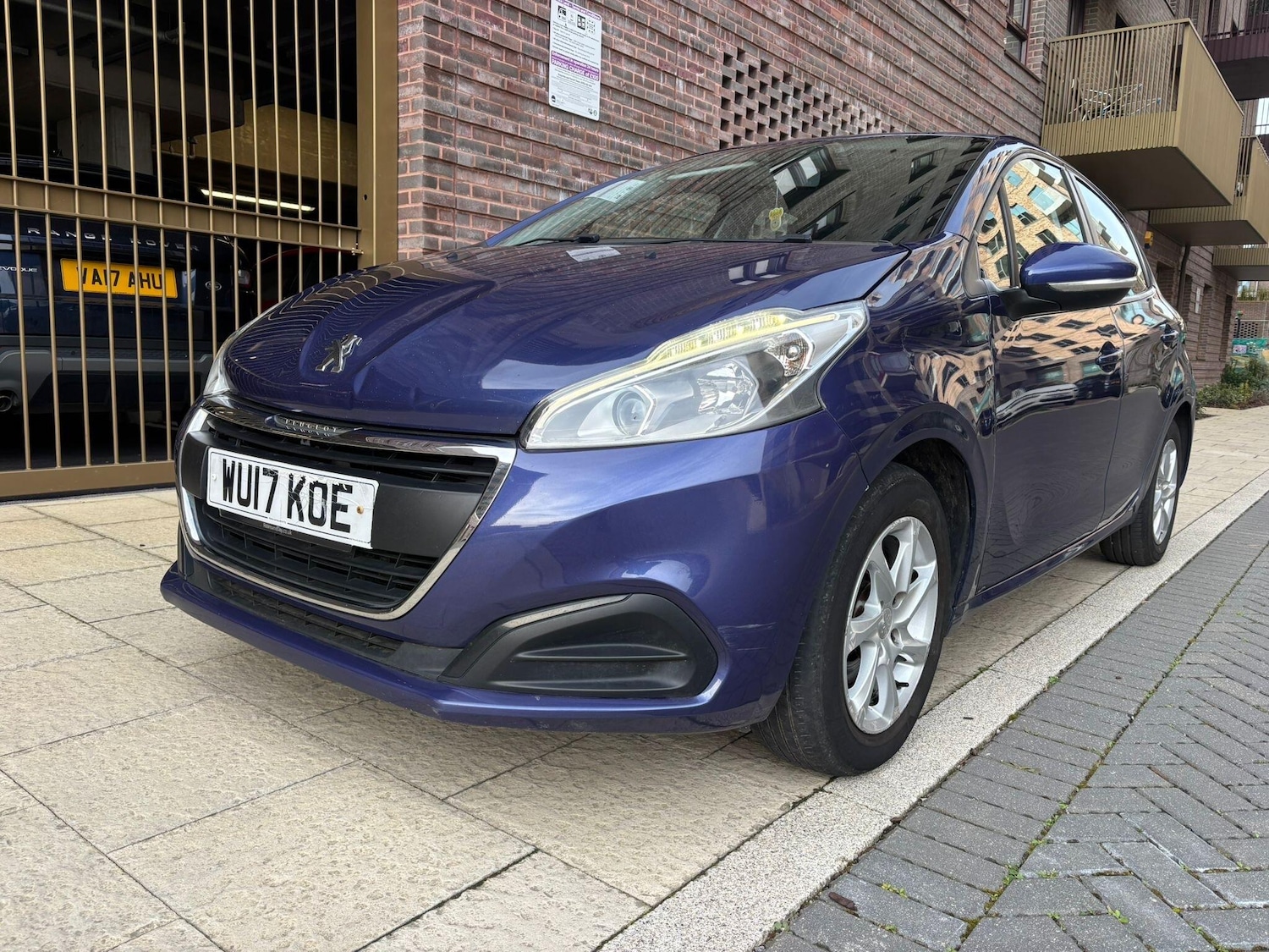Used Peugeot 208 2017 for sale - 77882889: Photo 21