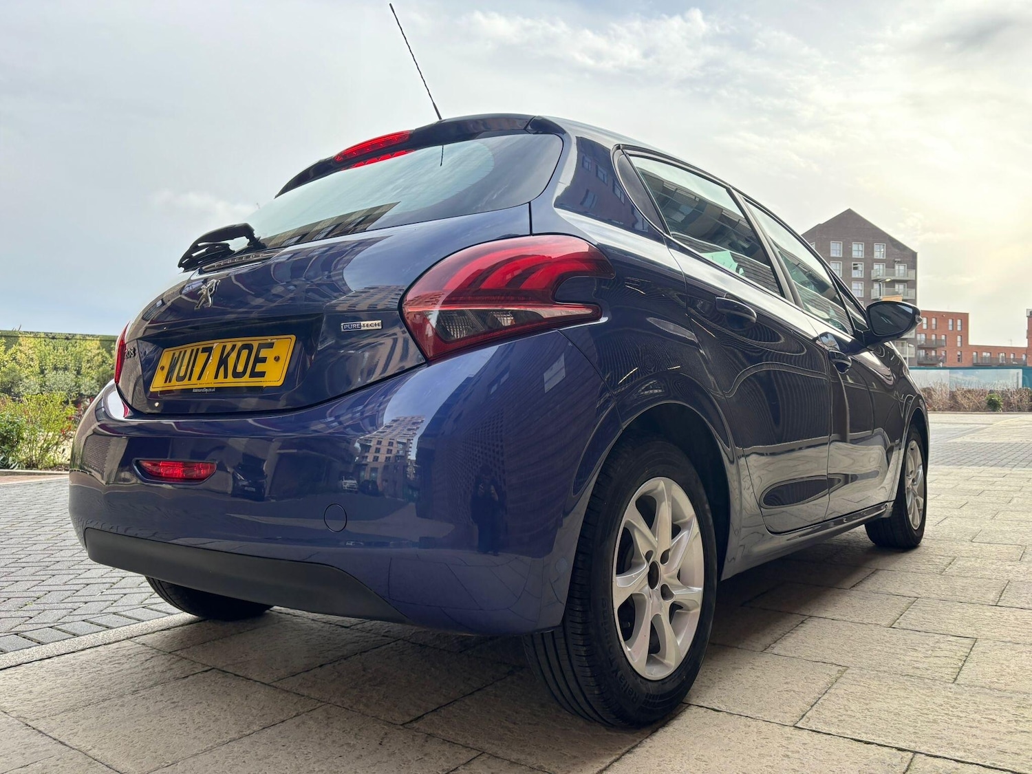 Used Peugeot 208 2017 for sale - 77882889: Photo 27