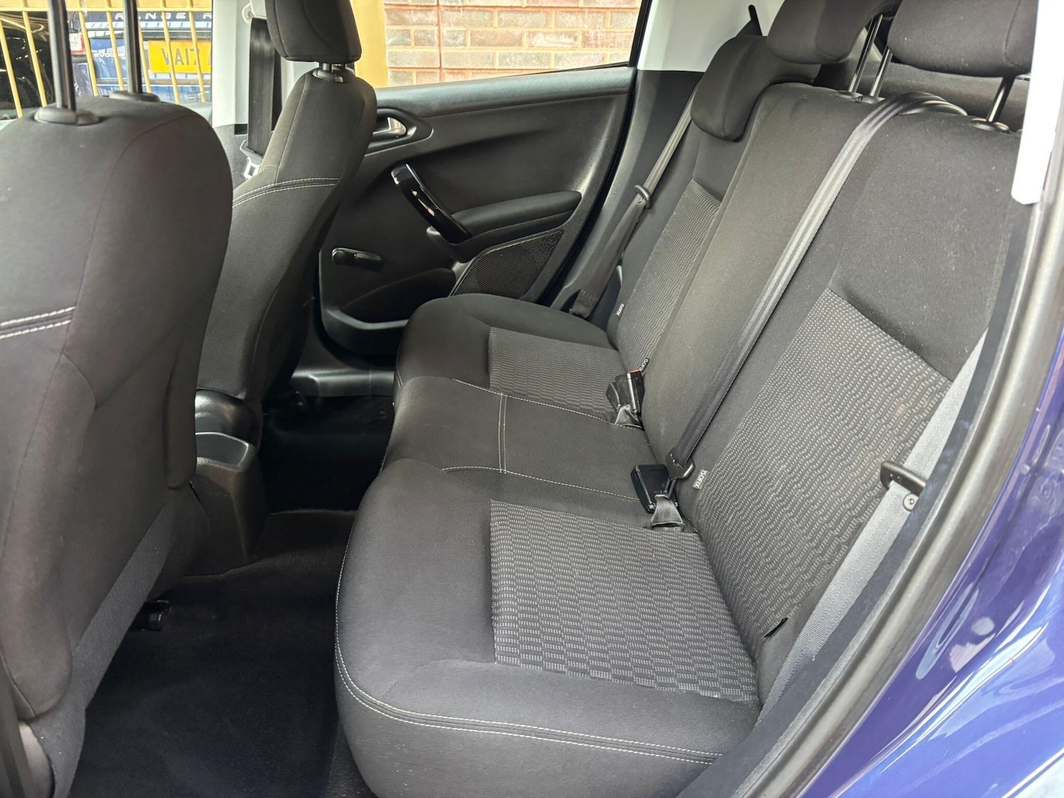 Used Peugeot 208 2017 for sale - 77882889: Photo 28