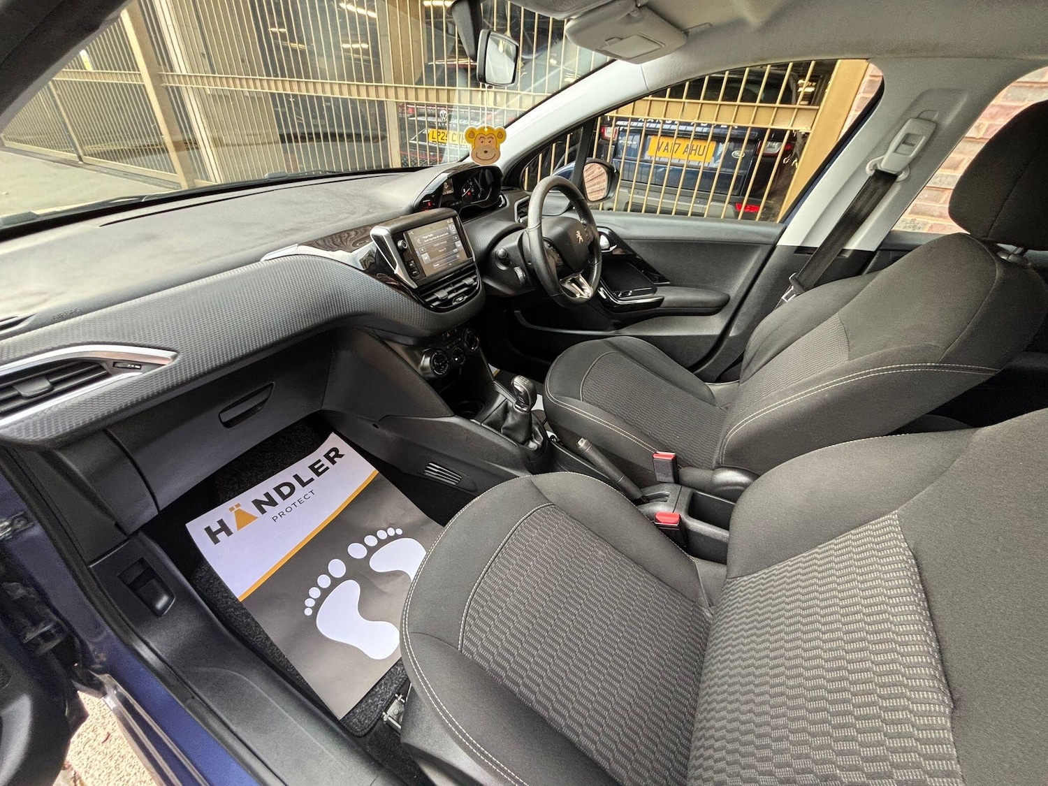 Used Peugeot 208 2017 for sale - 77882889: Photo 37