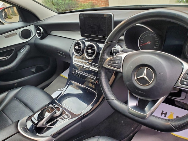 Used Mercedes-Benz C Class 2014 for sale - 74043505: Photo 3