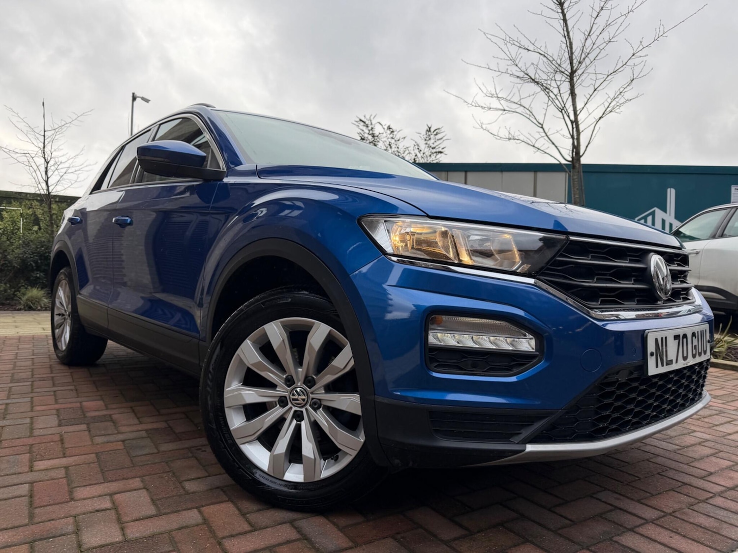 Used Volkswagen T-Roc 2020 for sale - 77290534: Photo 1