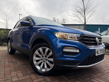 Used Volkswagen T-Roc 2020 for sale - 77290534: Photo