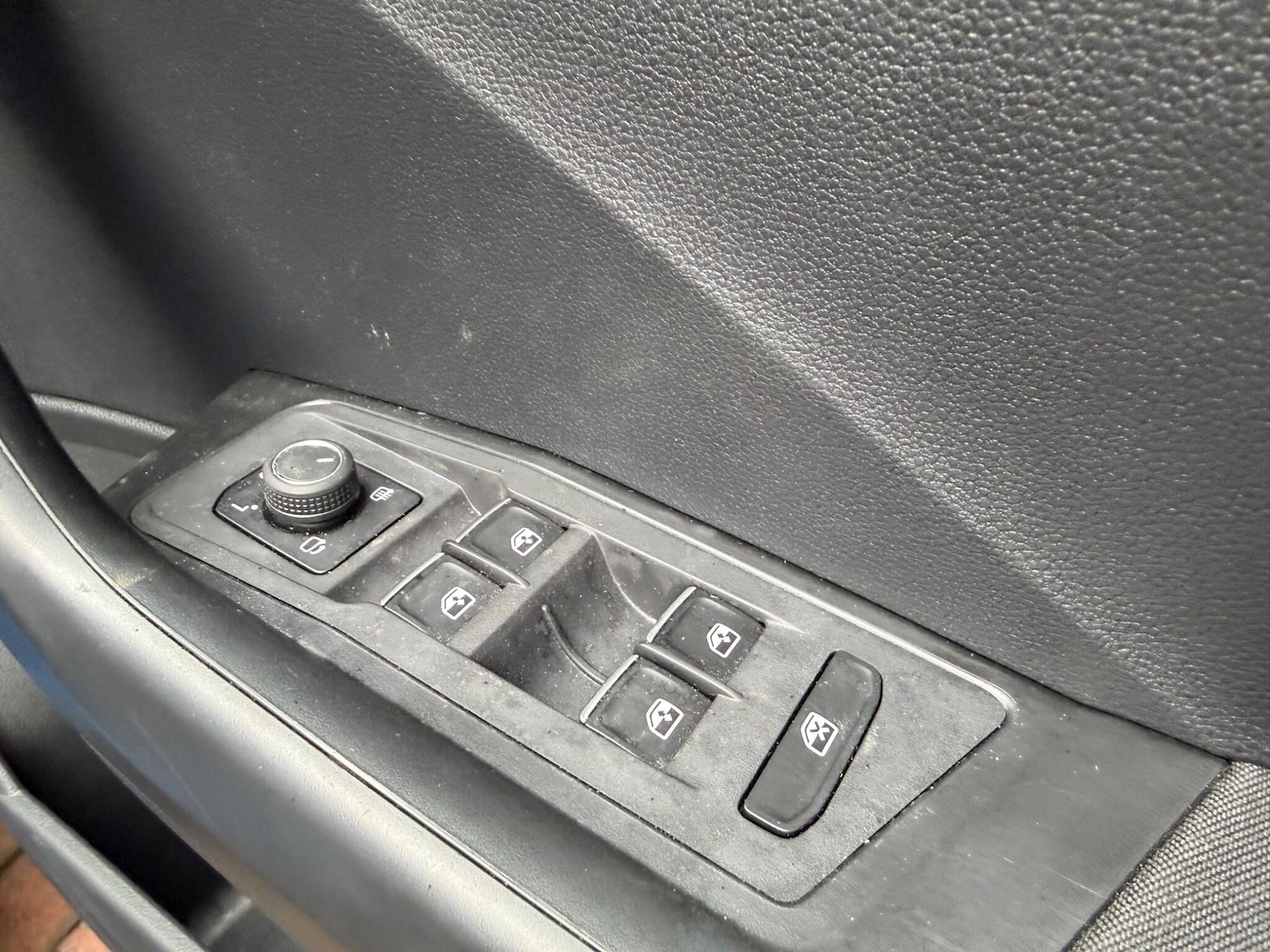 Used Volkswagen T-Roc 2020 for sale - 77290534: Photo 28