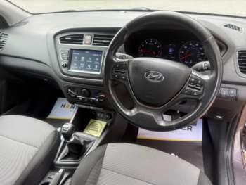 Used Hyundai i20 2019 for sale - 75031171: Photo