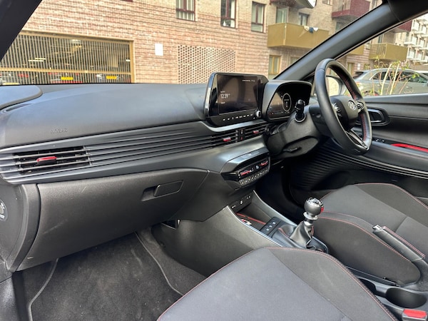 Used Hyundai i20 2023 for sale - 73177046: Photo 4