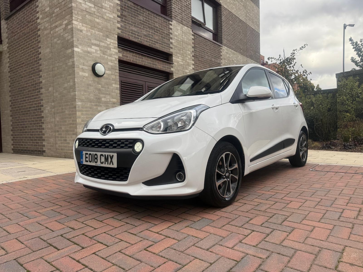 Used Hyundai i10 2018 for sale - 76371190: Photo 10