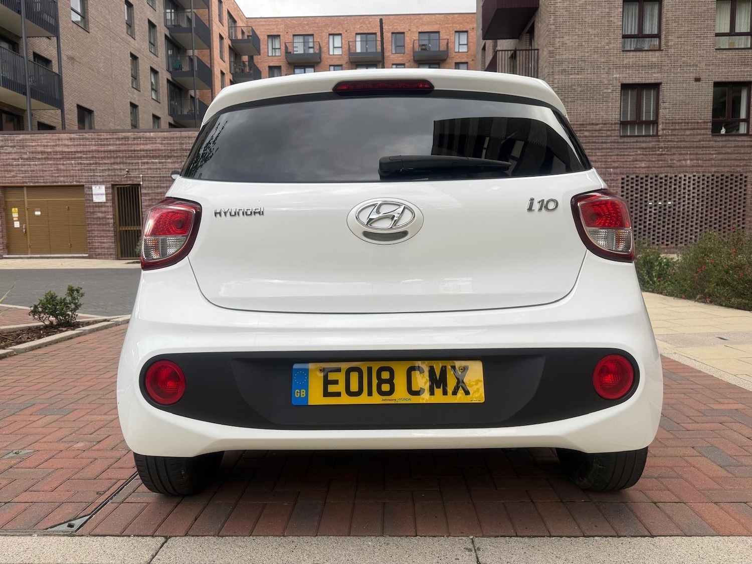 Used Hyundai i10 2018 for sale - 76371190: Photo 11