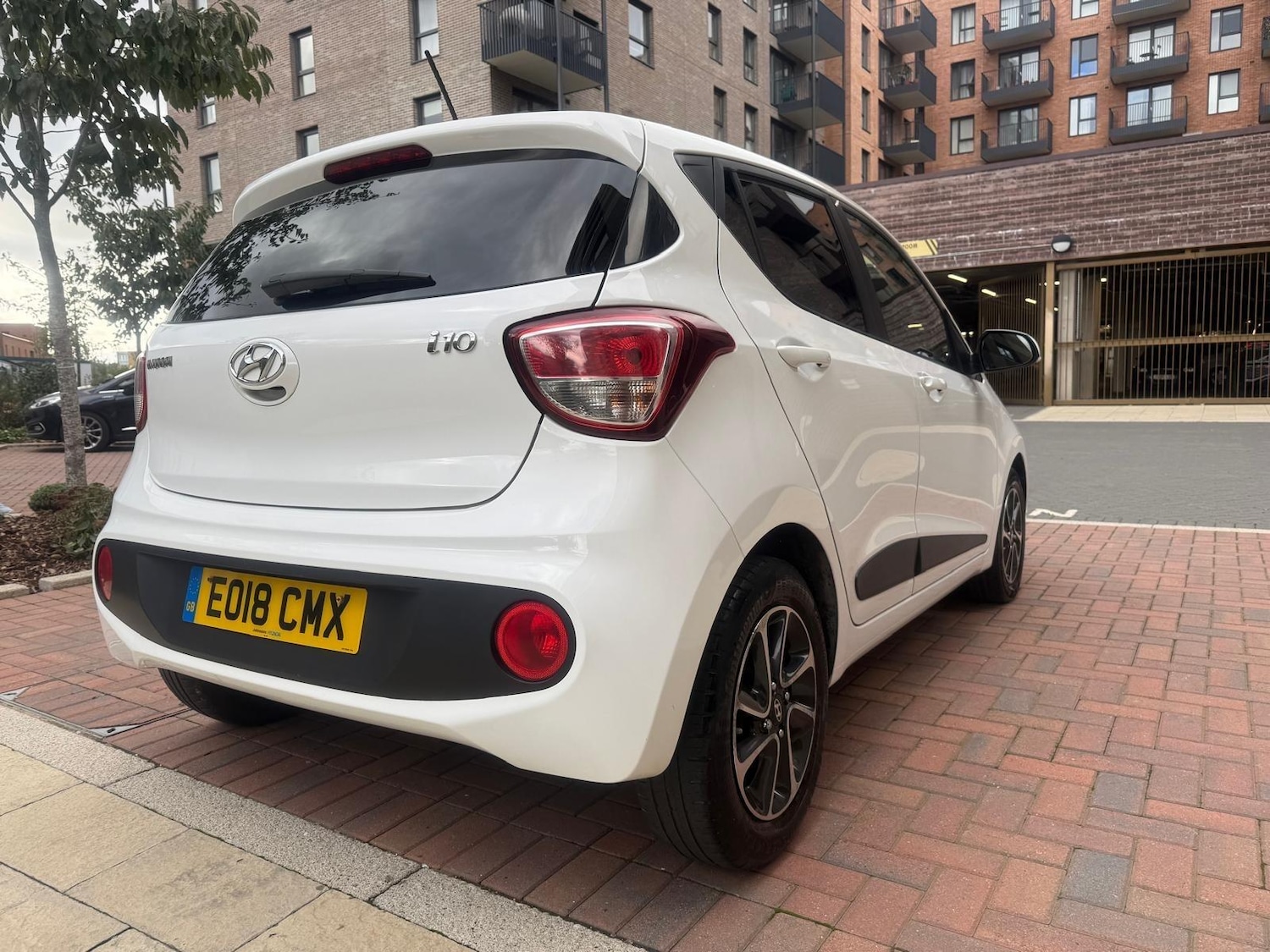 Used Hyundai i10 2018 for sale - 76371190: Photo 13