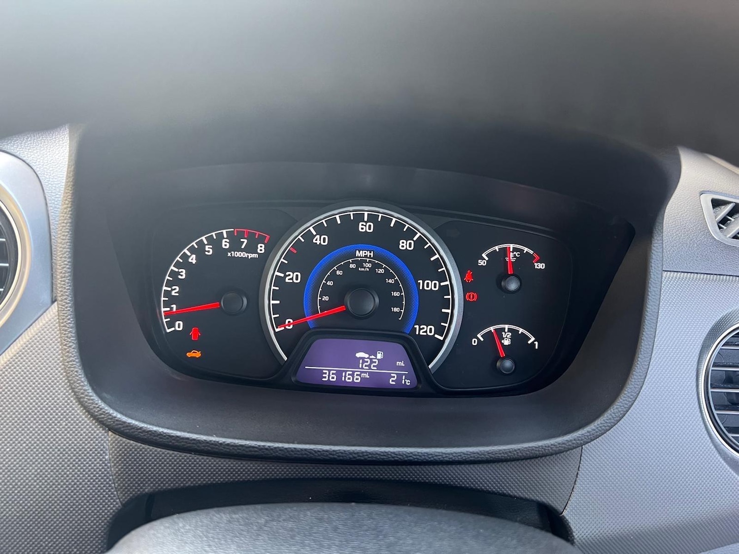 Used Hyundai i10 2019 for sale - 78170311: Photo 25