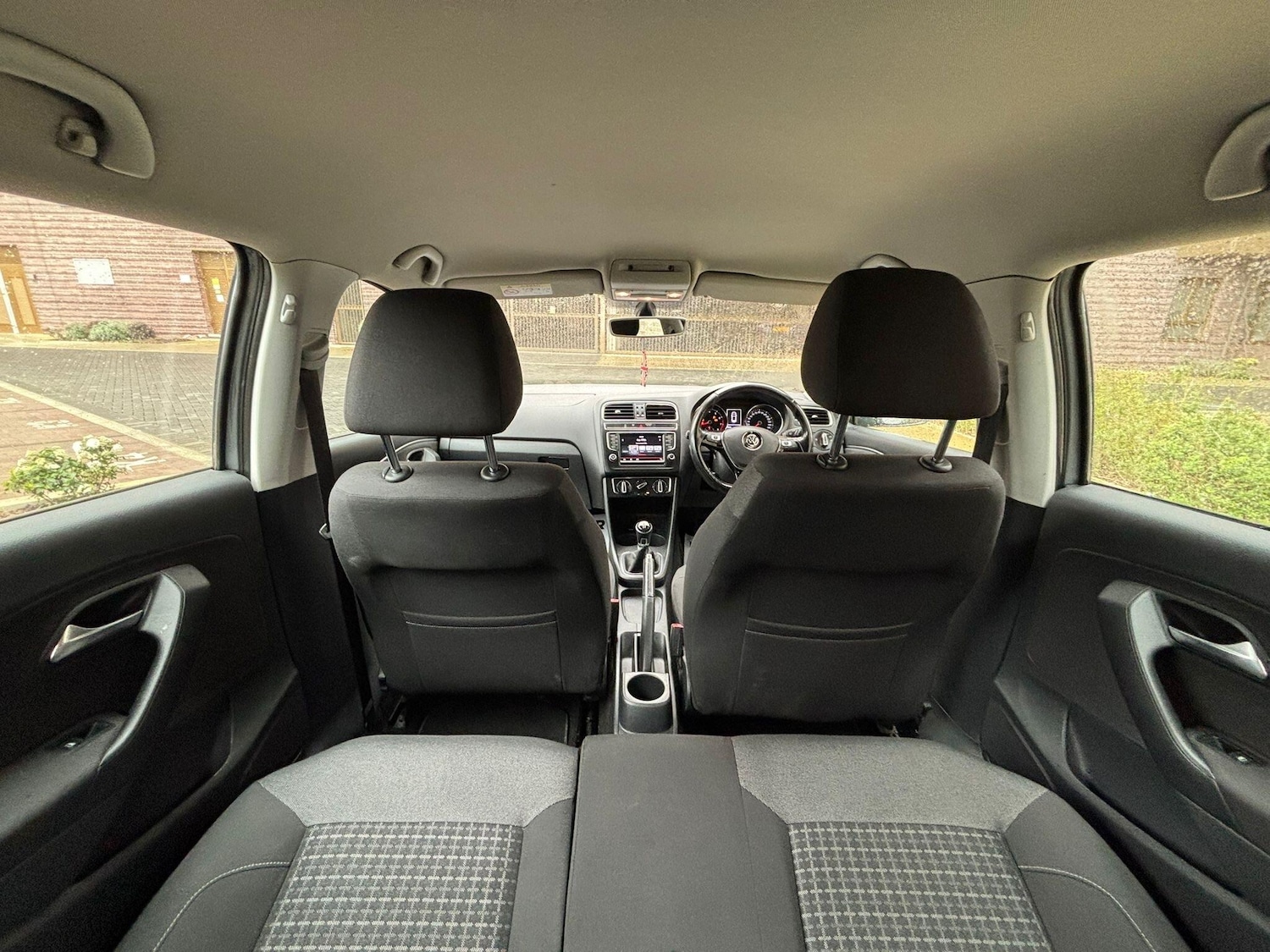 Used Volkswagen Polo 2015 for sale - 77793368: Photo 50