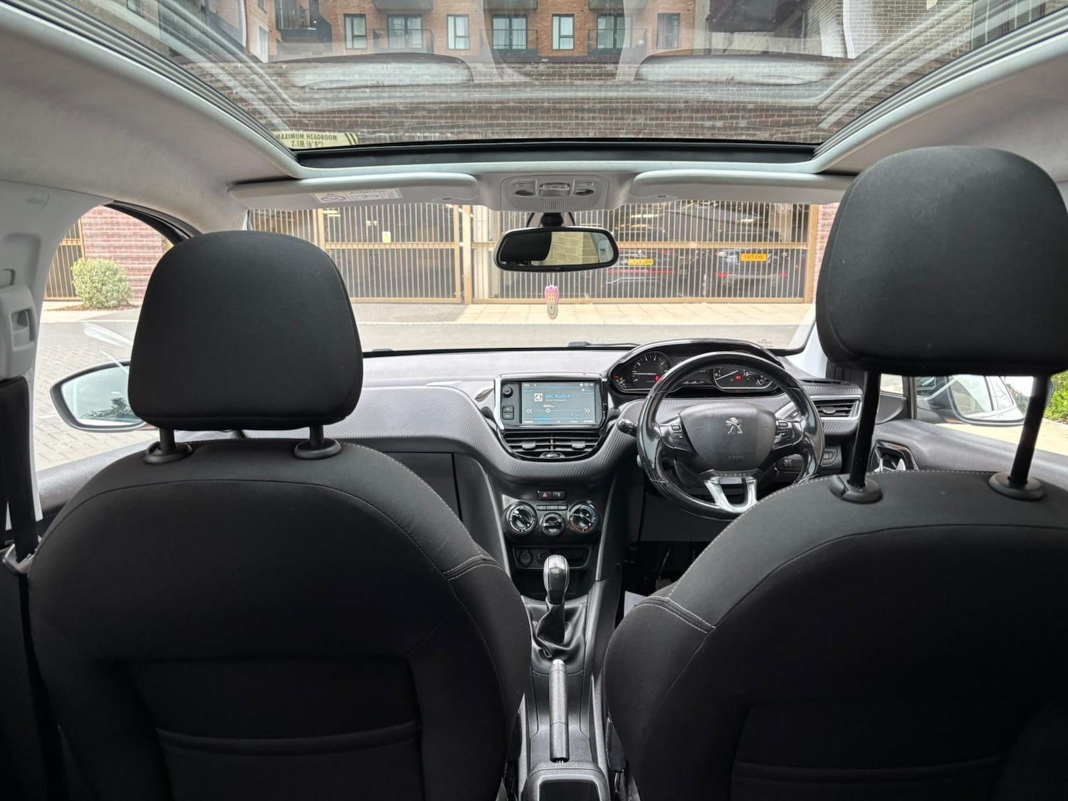 Used Peugeot 208 2018 for sale - 78116195: Photo 4