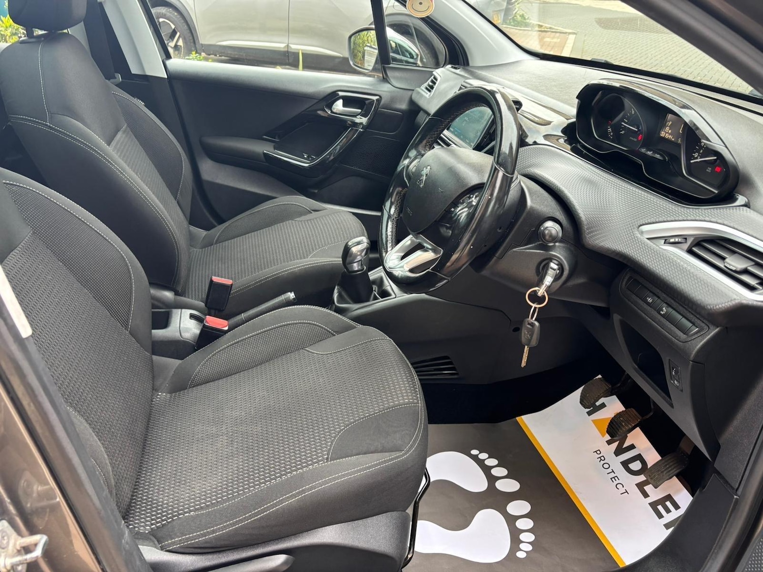 Used Peugeot 208 2018 for sale - 78116195: Photo 45