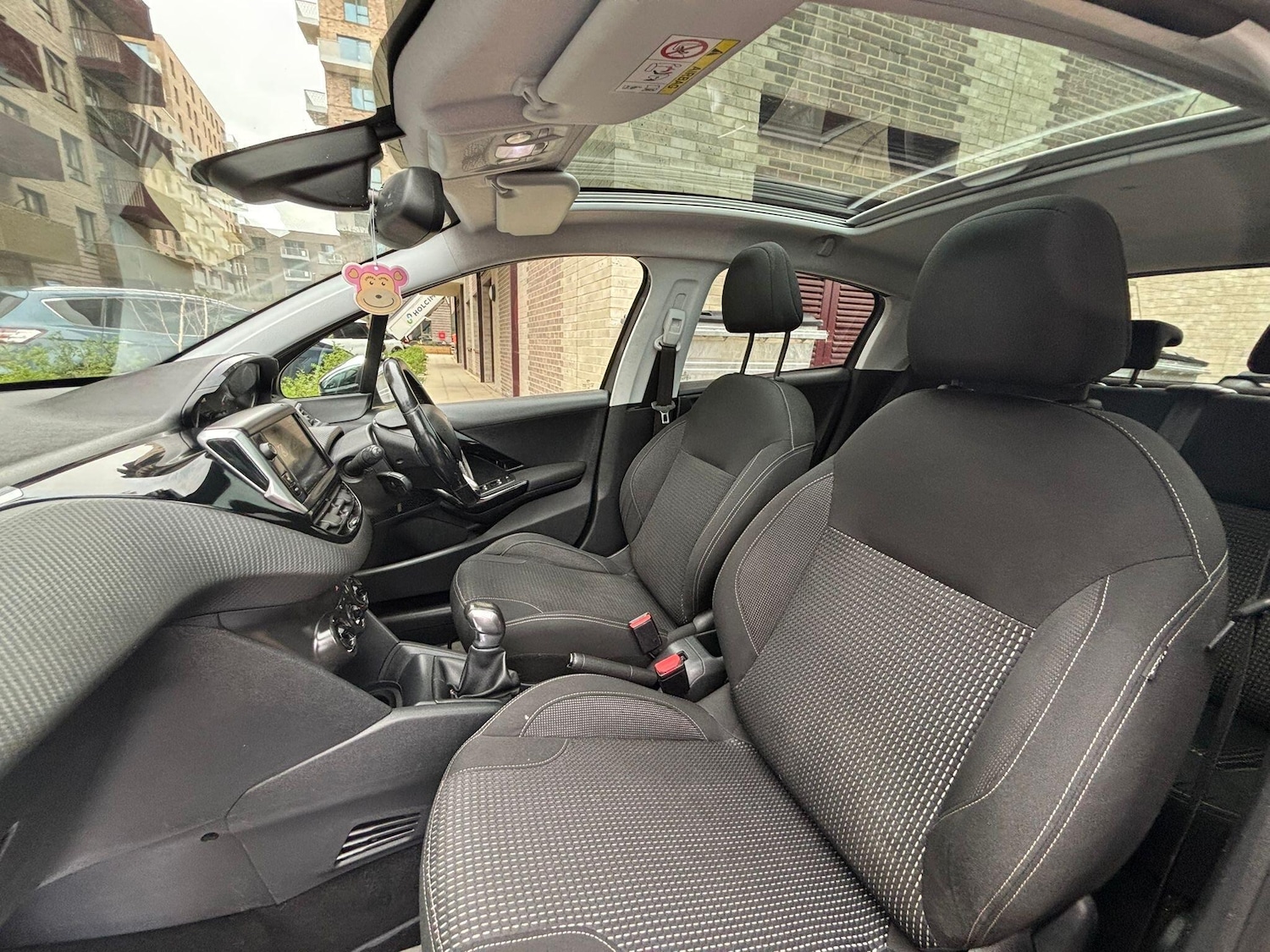 Used Peugeot 208 2018 for sale - 78116195: Photo 62