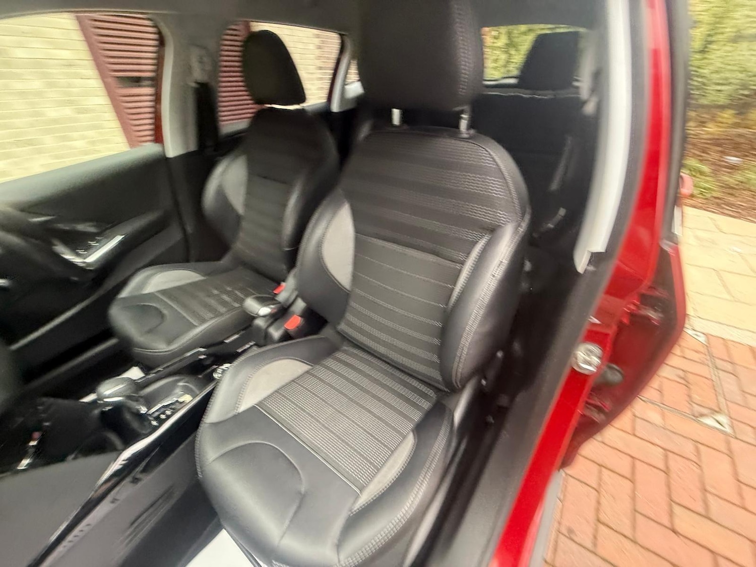 Used Peugeot 2008 2018 for sale - 76472911: Photo 28