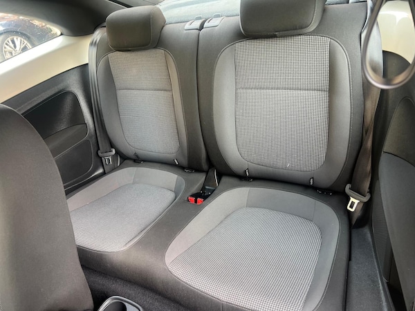 Used Volkswagen Beetle 2016 for sale - 74070401: Photo 14