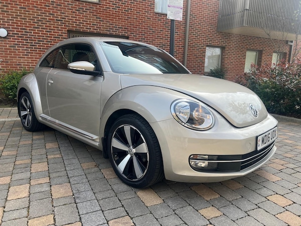 Used Volkswagen Beetle 2016 for sale - 74070401: Photo 1