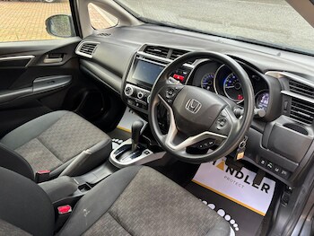 Used Honda Jazz 2017 for sale - 77696332: Photo