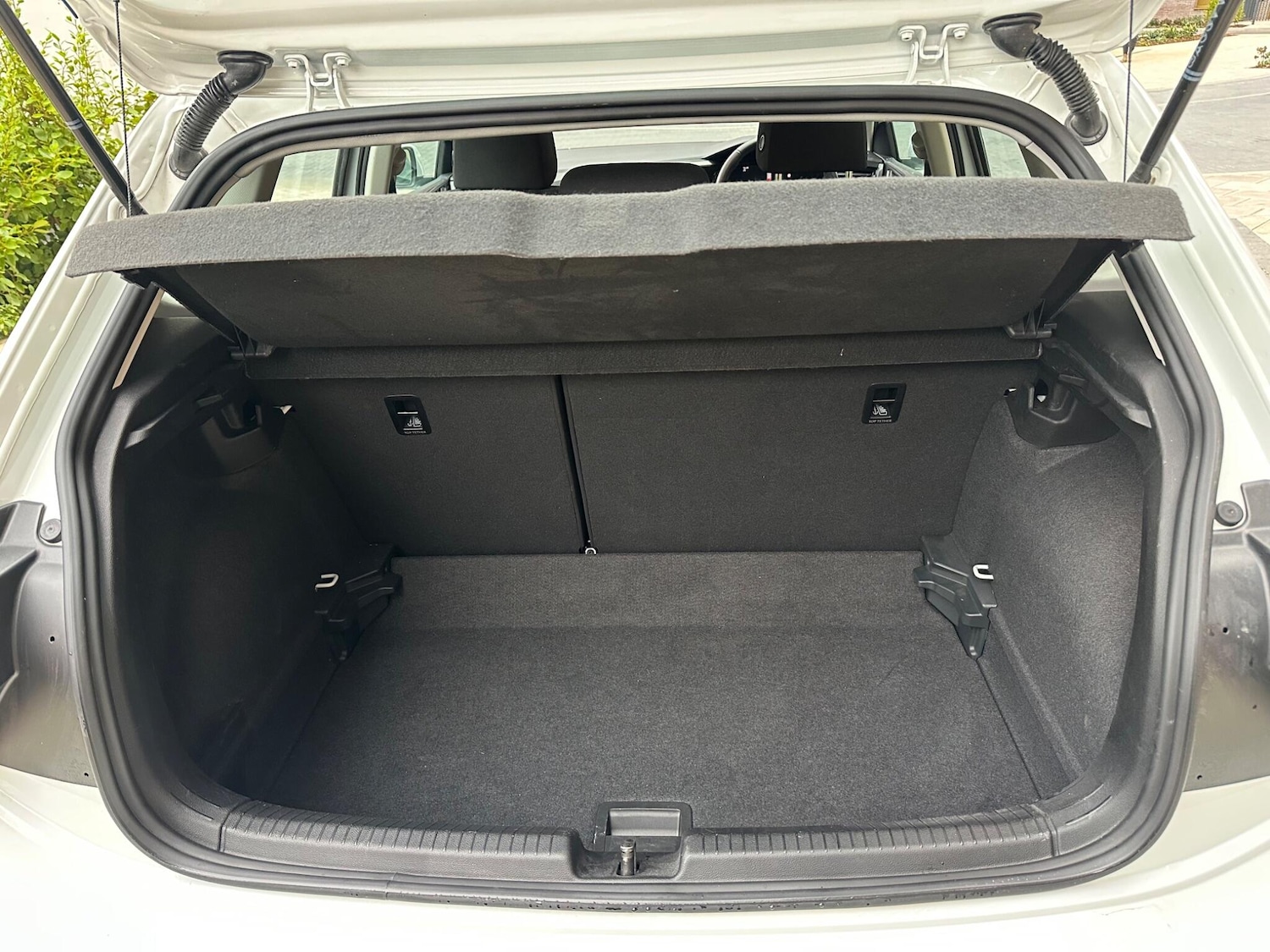 Used Volkswagen Polo 2024 for sale - 76284014: Photo 37