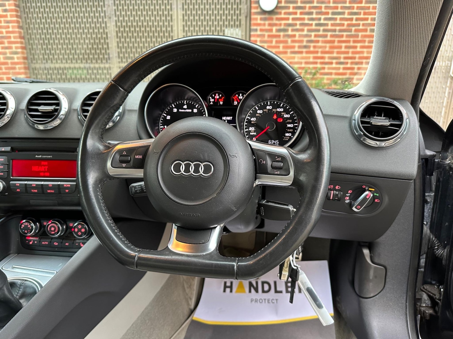 Used Audi TT 2010 for sale - 77737552: Photo 12