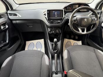 Used Peugeot 208 2016 for sale - 79767399: Photo