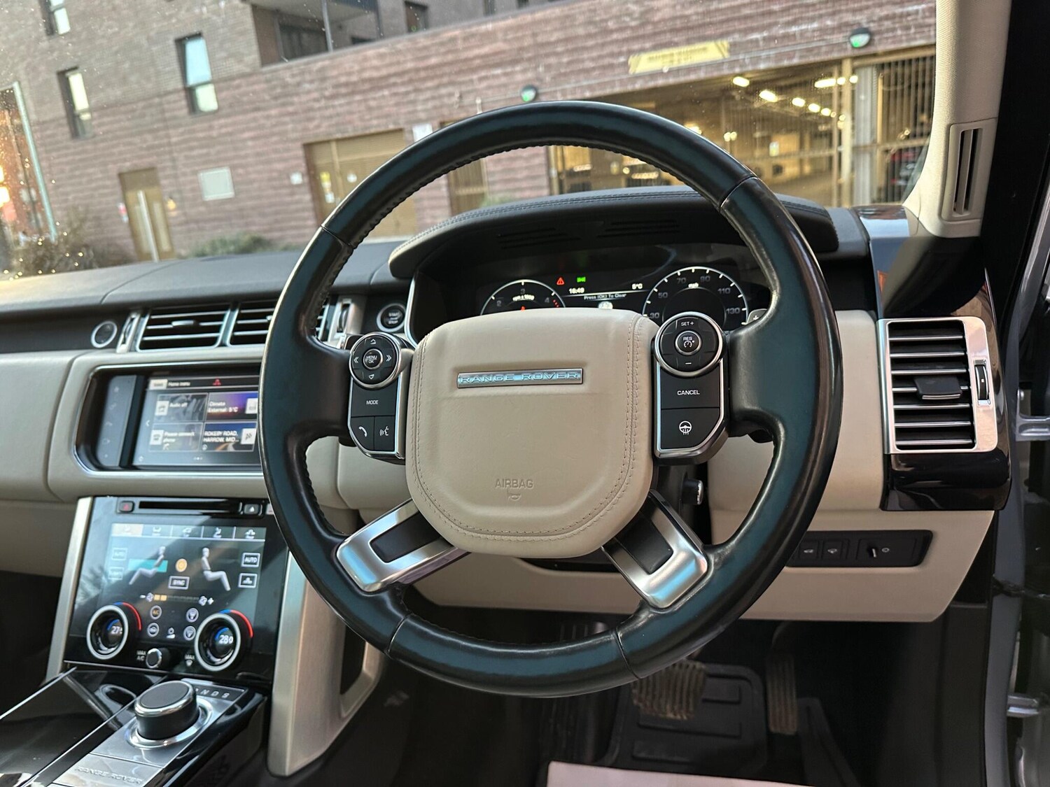 Used Land Rover Range Rover 2016 for sale - 76633566: Photo 37