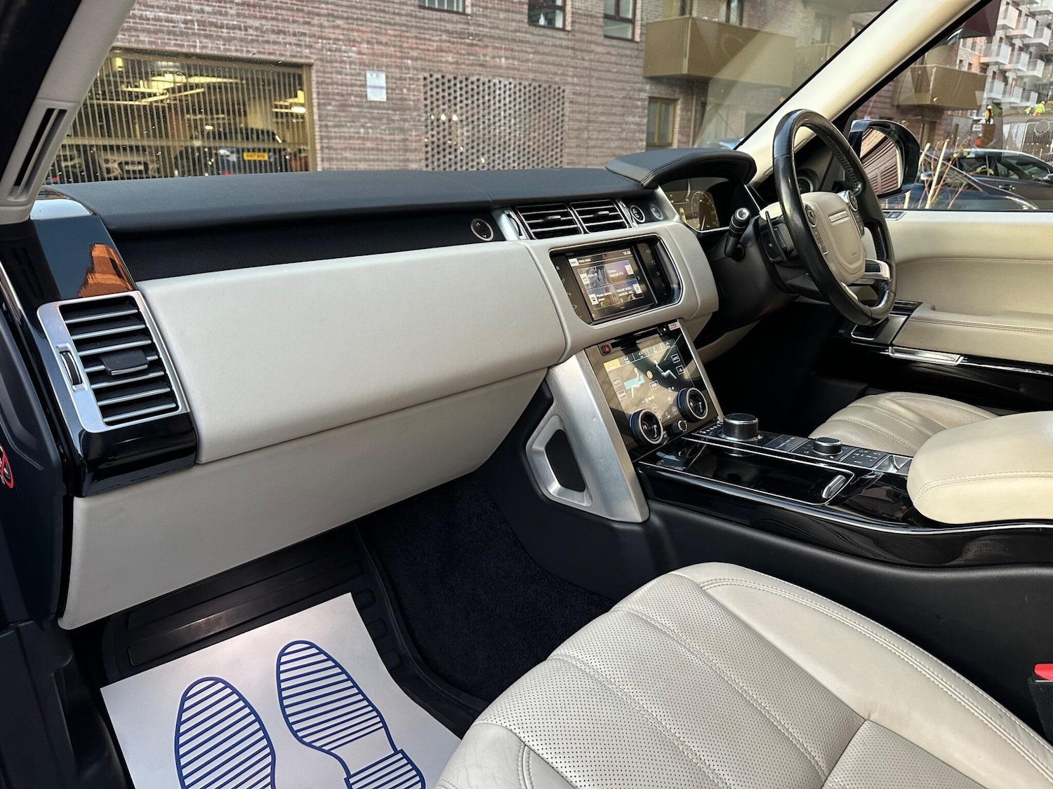 Used Land Rover Range Rover 2016 for sale - 76633566: Photo 4