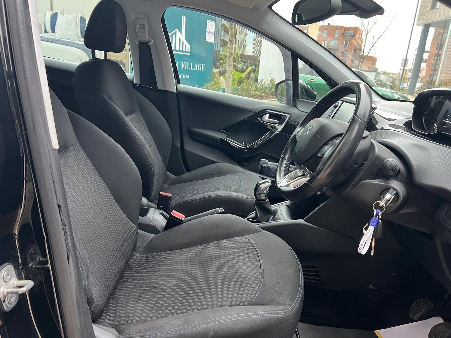 Used Peugeot 208 2018 for sale - 77066472: Photo 19