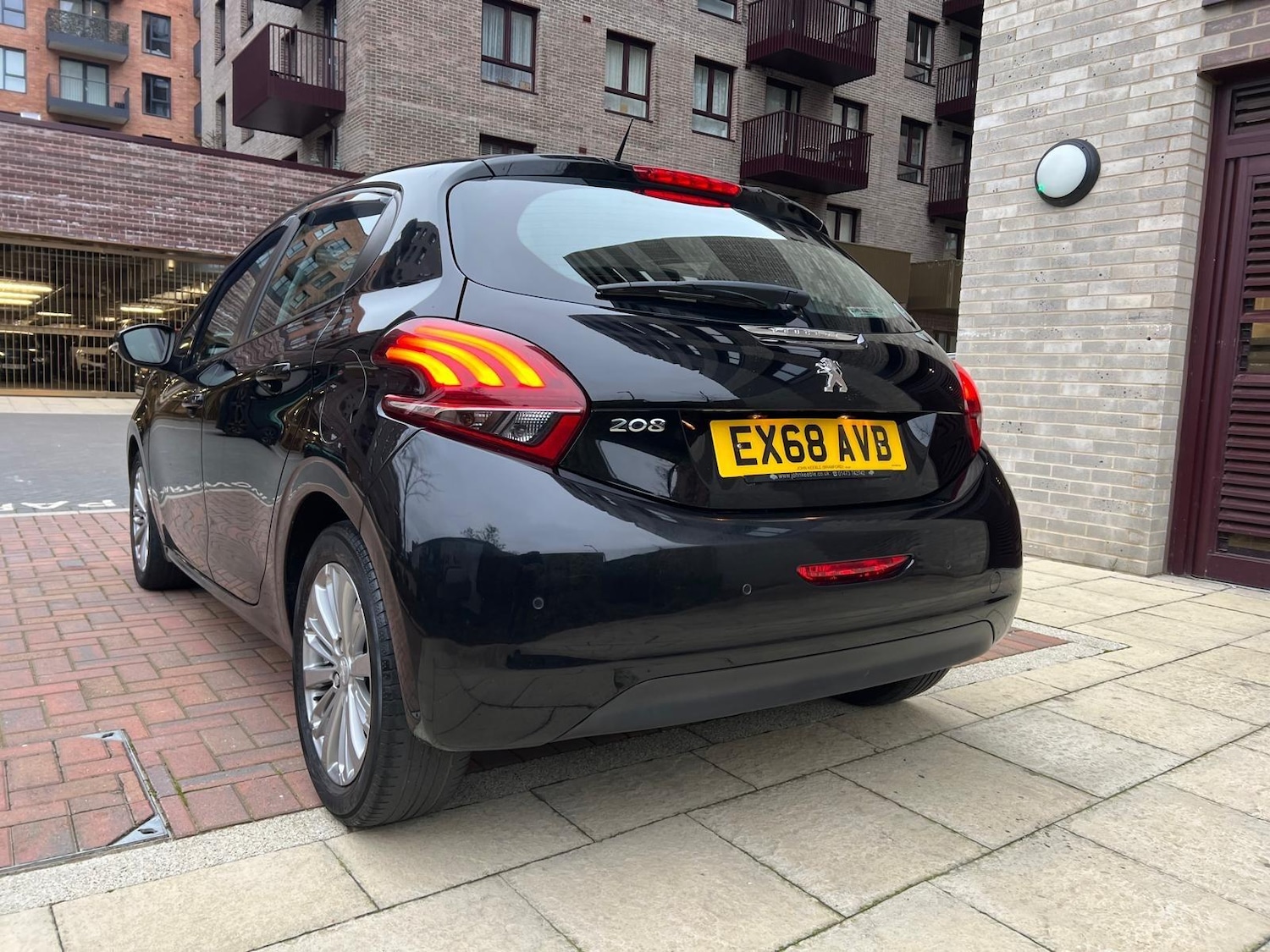 Used Peugeot 208 2018 for sale - 77066472: Photo 2