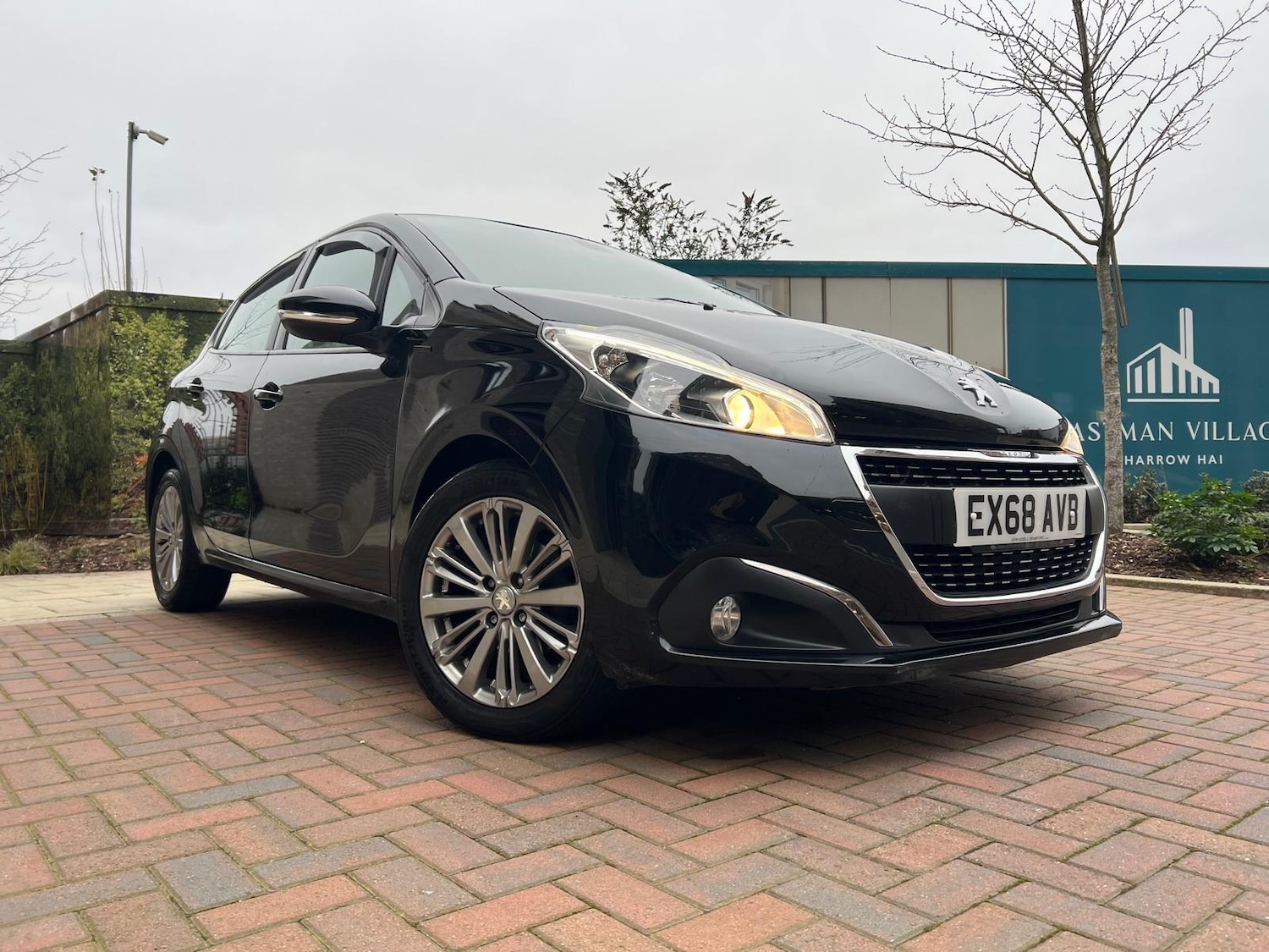 Used Peugeot 208 2018 for sale - 77066472: Photo 6