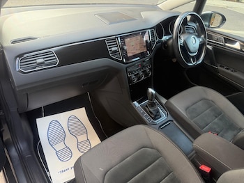 Used Volkswagen Golf SV 2018 for sale - 76472094: Photo