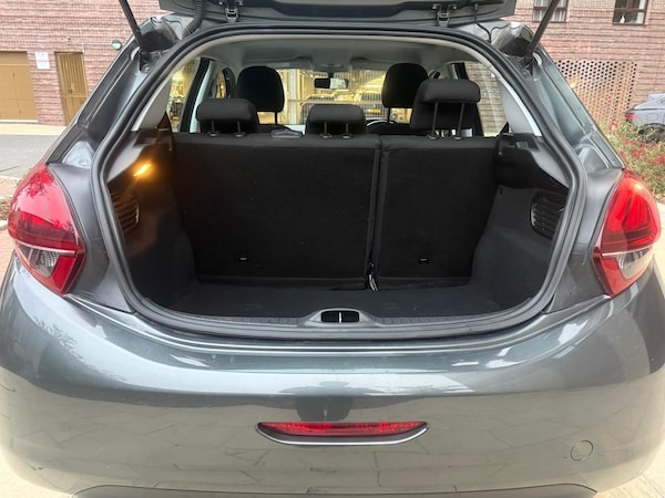 Used Peugeot 208 2016 for sale - 76317956: Photo 10