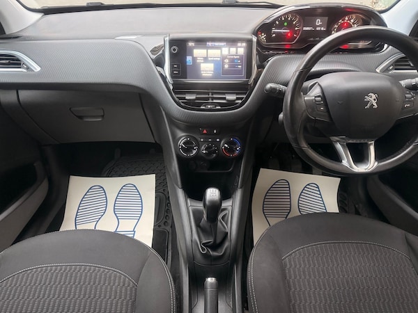 Used Peugeot 208 2016 for sale - 76317956: Photo 4