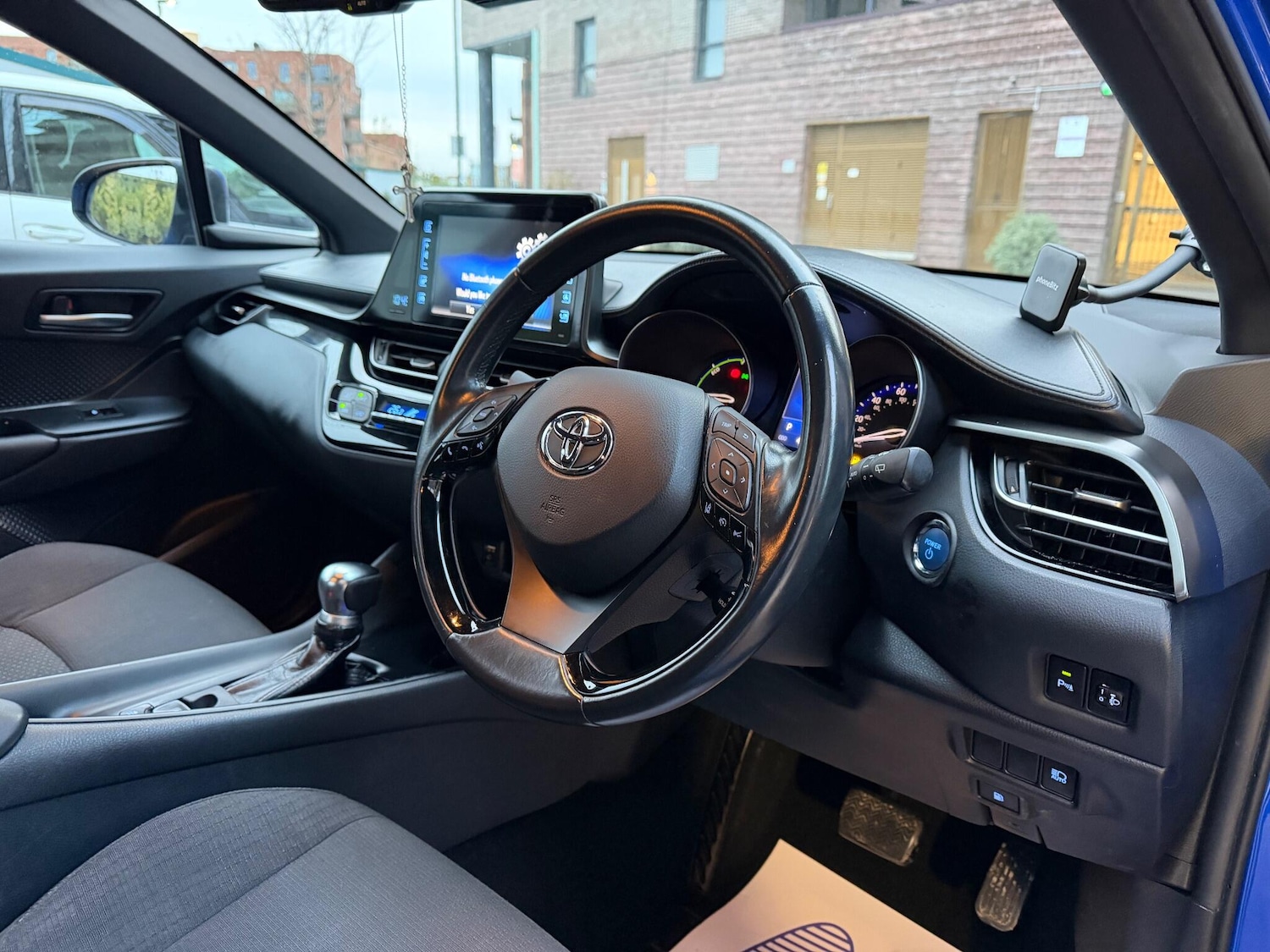 Used Toyota C-HR 2018 for sale - 76839444: Photo 25