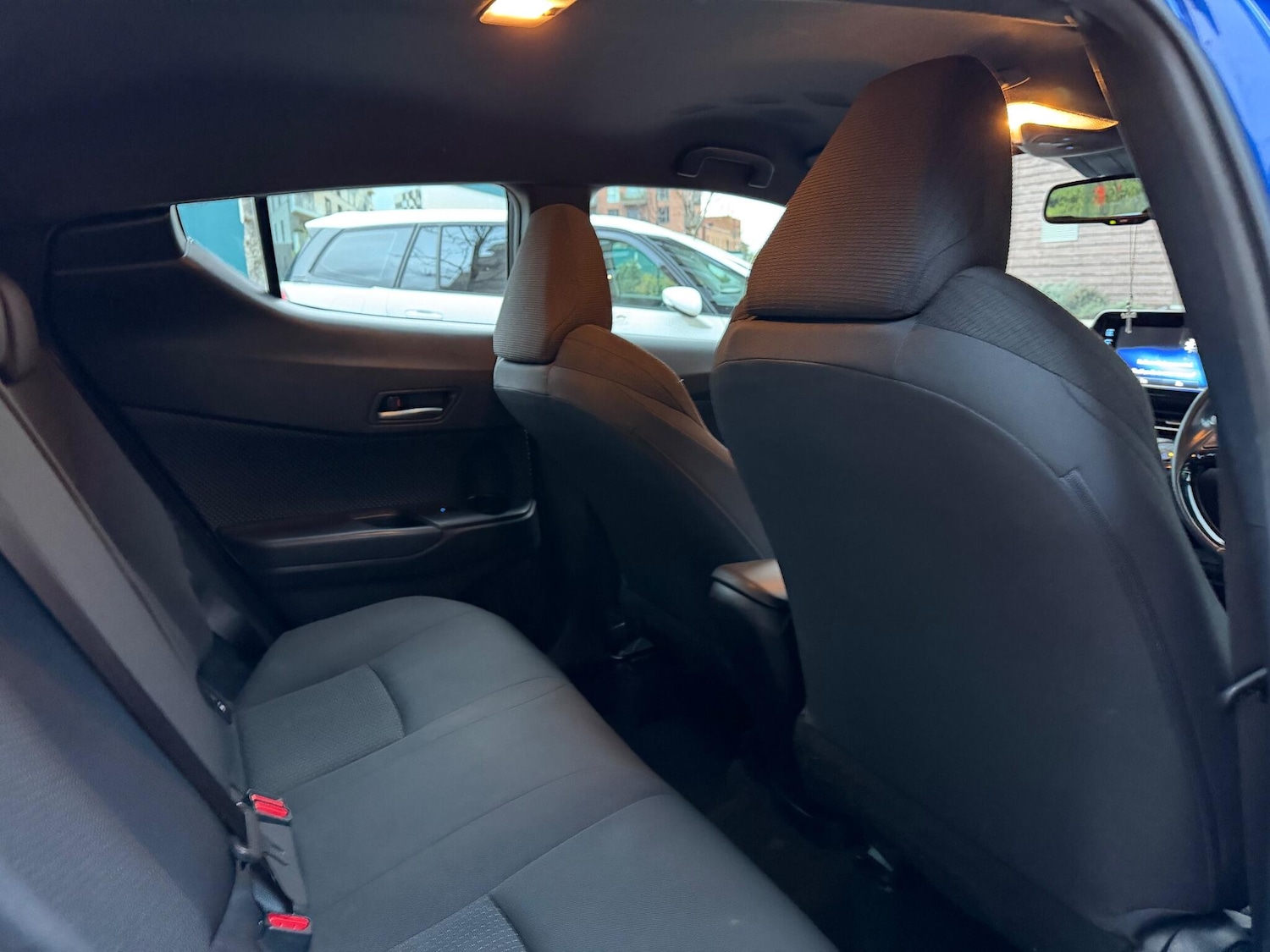 Used Toyota C-HR 2018 for sale - 76839444: Photo 31