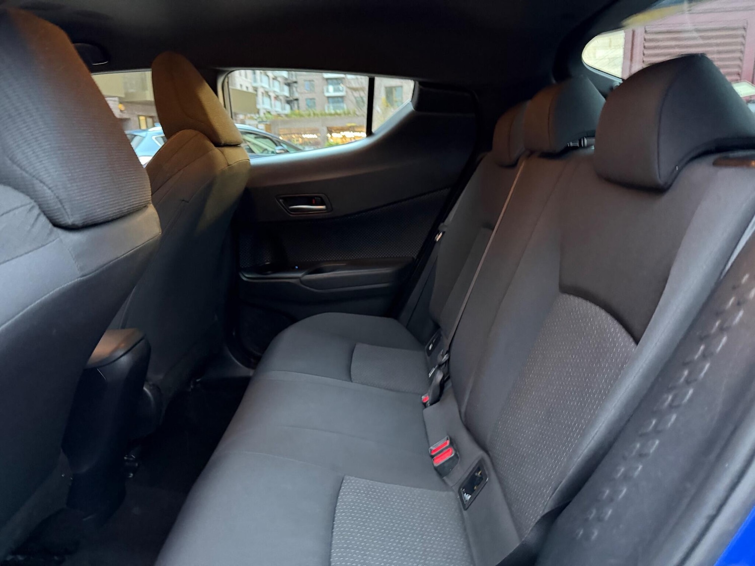 Used Toyota C-HR 2018 for sale - 76839444: Photo 32