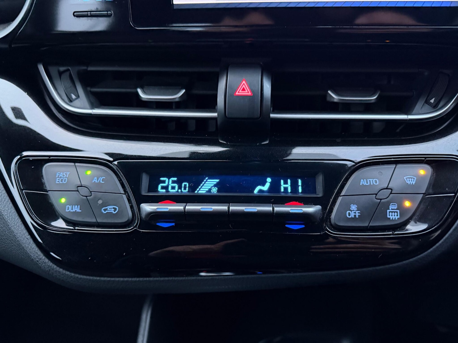 Used Toyota C-HR 2018 for sale - 76839444: Photo 40