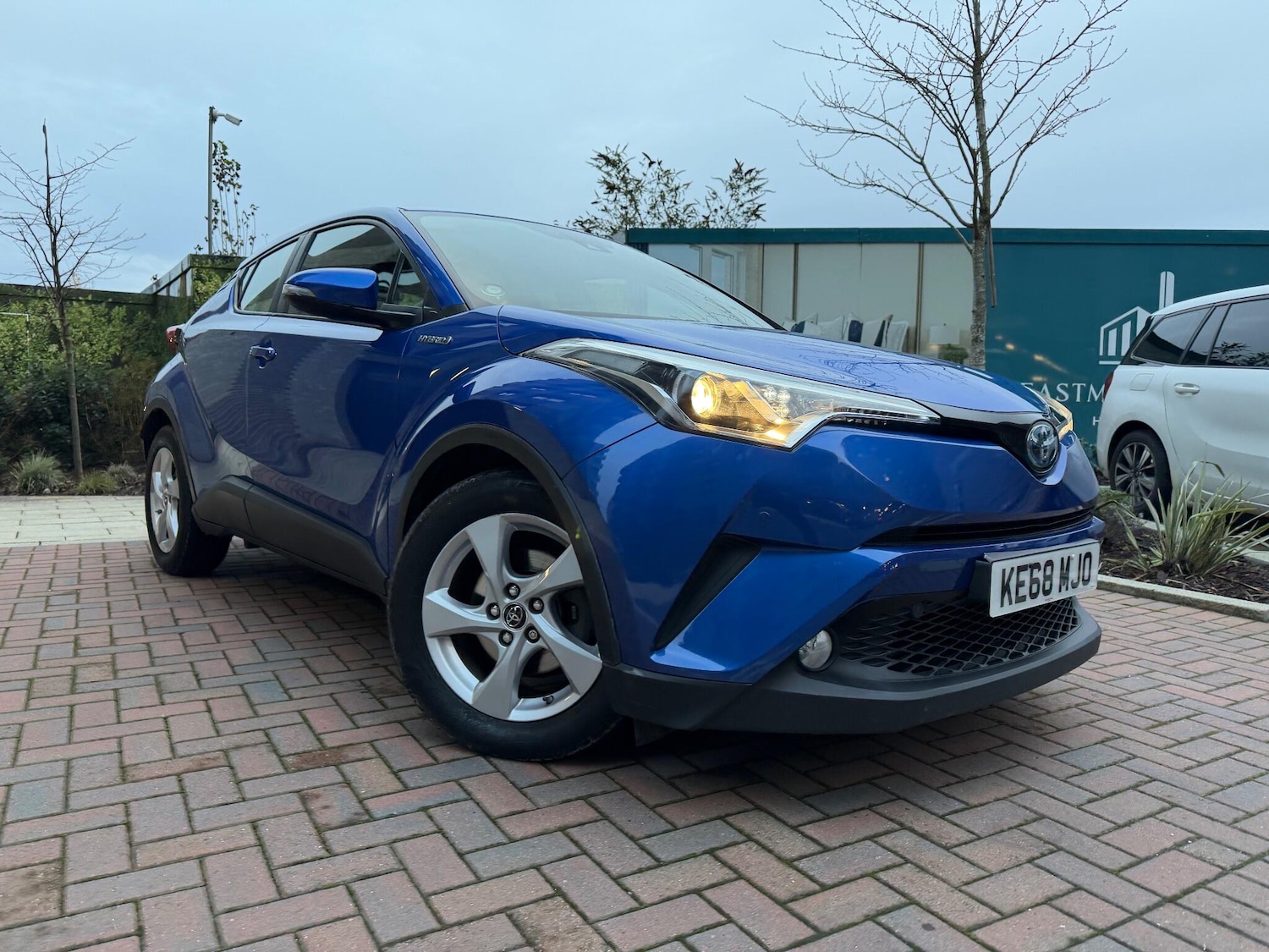 Used Toyota C-HR 2018 for sale - 76839444: Photo 8