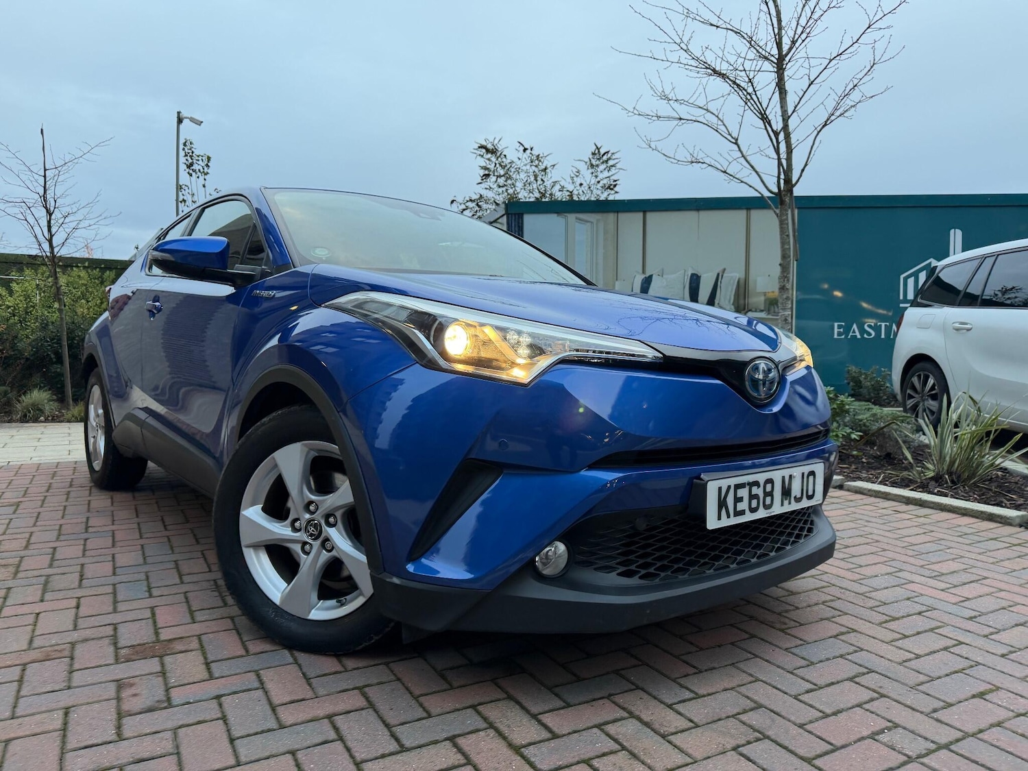 Used Toyota C-HR 2018 for sale - 76839444: Photo 9
