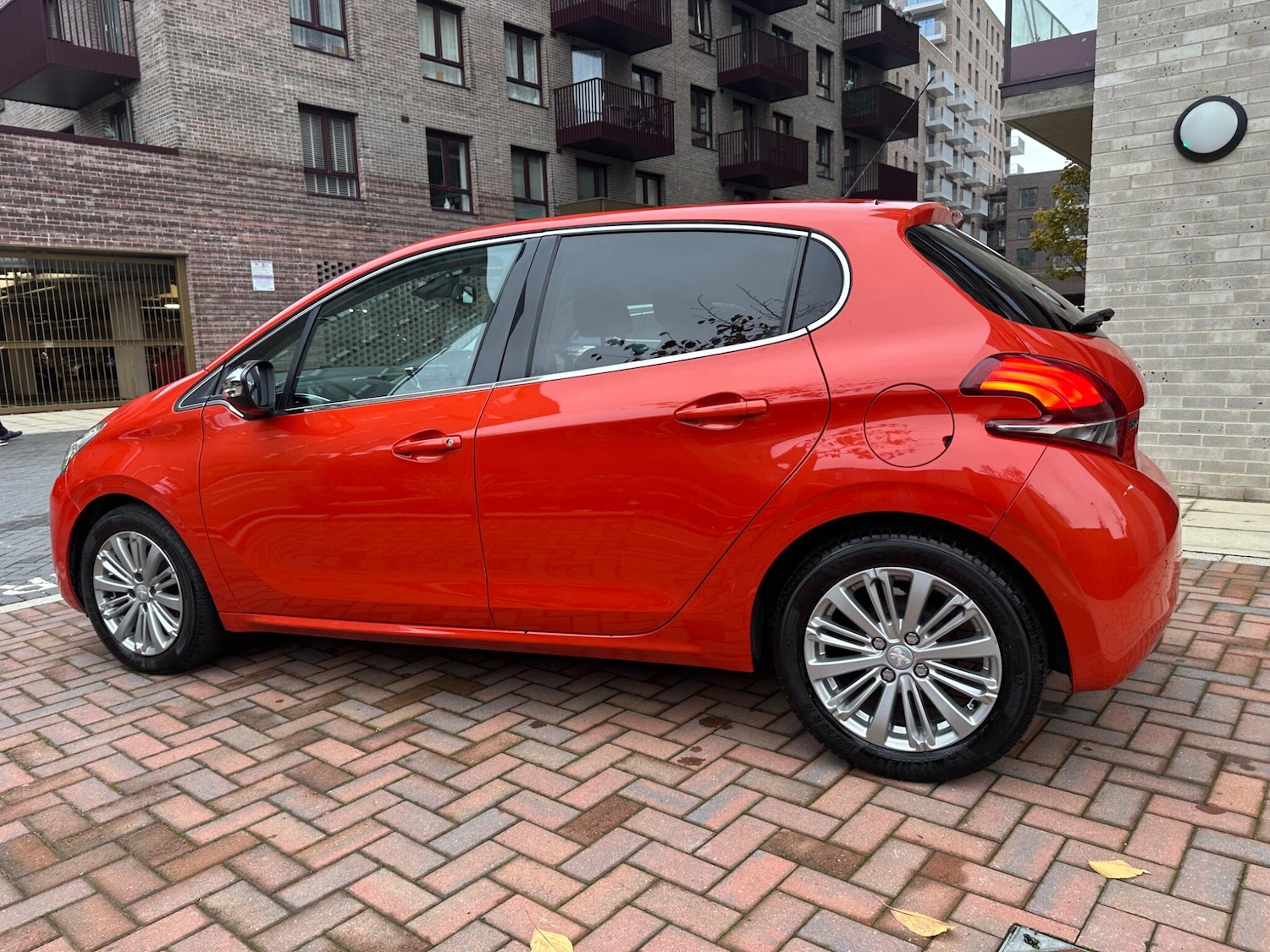 Used Peugeot 208 2018 for sale - 76592786: Photo 10