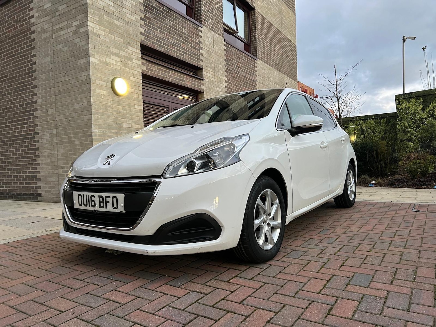 Used Peugeot 208 2016 for sale - 77049865: Photo 10