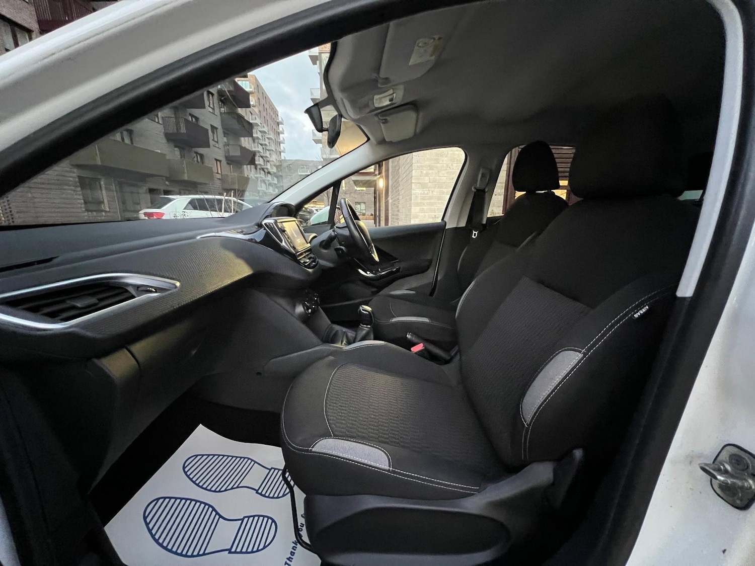 Used Peugeot 208 2016 for sale - 77049865: Photo 25