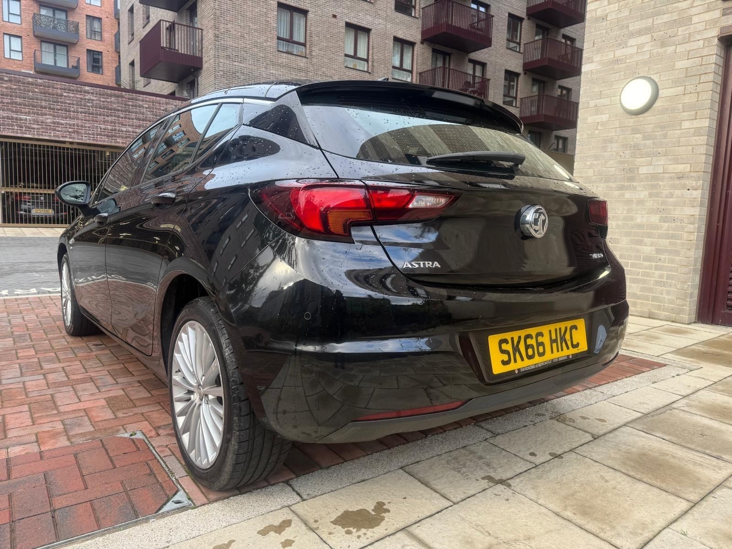 Used Vauxhall Astra 2016 for sale - 76441258: Photo 2