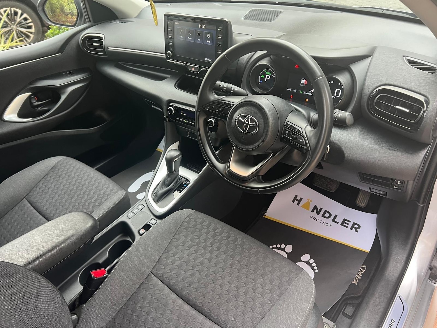 Used Toyota Yaris 2023 for sale - 76511810: Photo 21