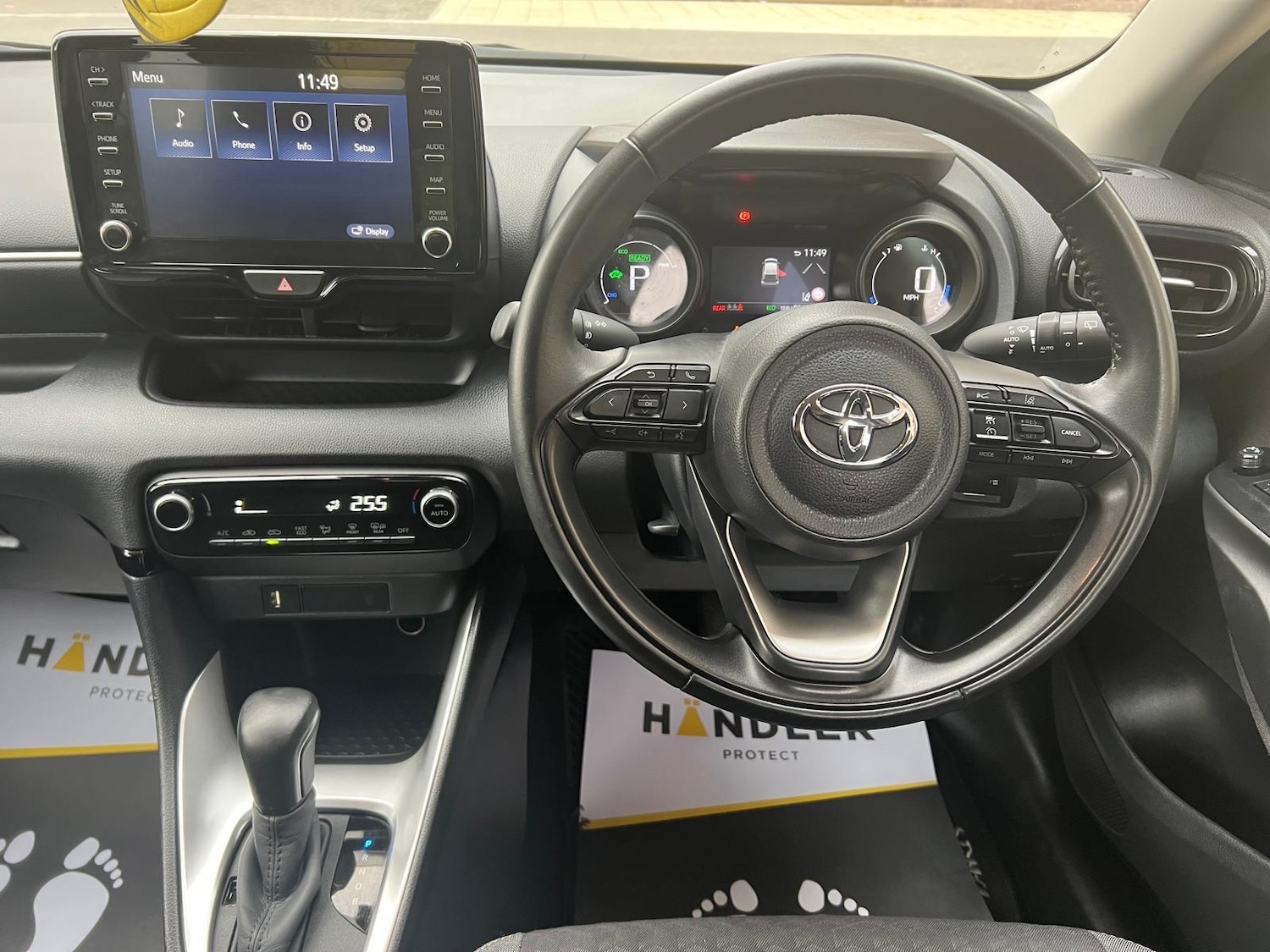 Used Toyota Yaris 2023 for sale - 76511810: Photo 27