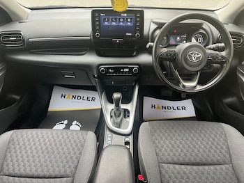 Used Toyota Yaris 2023 for sale - 76511810: Photo