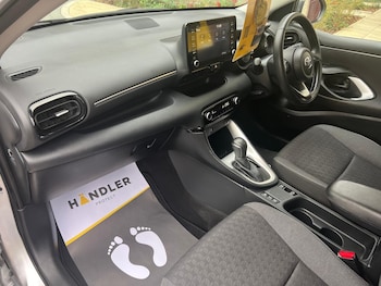 Used Toyota Yaris 2023 for sale - 76511810: Photo