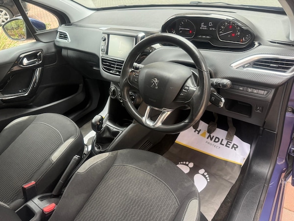 Used Peugeot 208 2015 for sale - 75991160: Photo 12