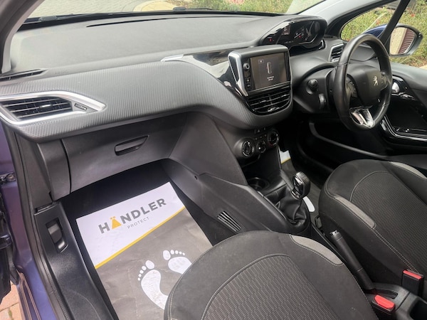 Used Peugeot 208 2015 for sale - 75991160: Photo 16